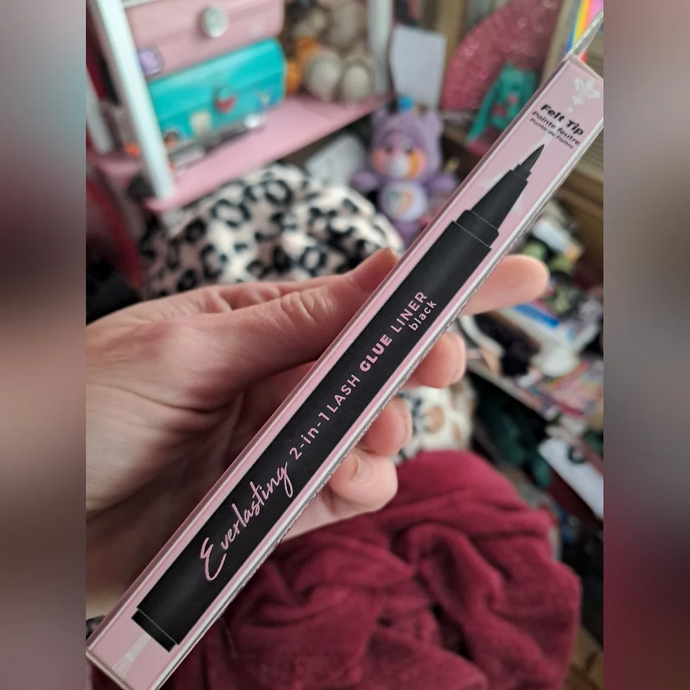 ipsy Everlasting Lash Glue Liner -Black- WORLD CHANGING!!!
